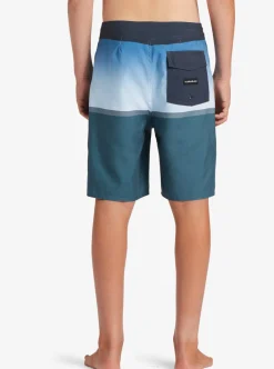 New Quiksilver Boys 8-16 Everyday Division 17
