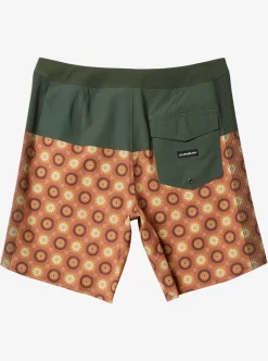 Best Sale Quiksilver Highline Arch 19" Boardshorts Climbing Ivy