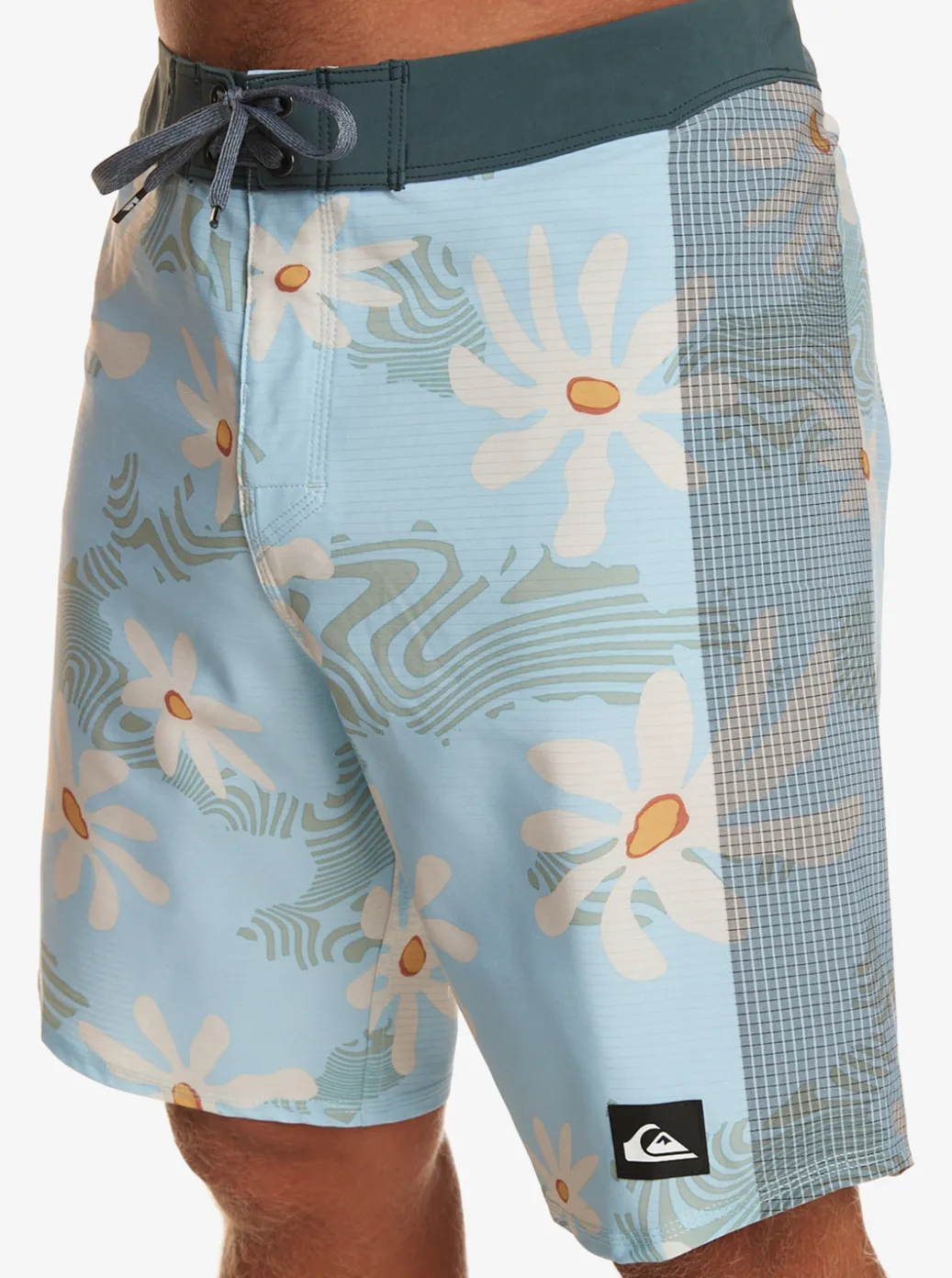 Cheap Quiksilver Highline Arch 19" Boardshorts Clear Sky