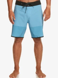 Shop Quiksilver Highline Scallop 19