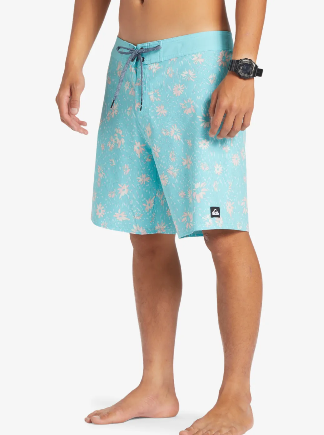 Shop Quiksilver Surfsilk 69 18" Boardshorts Blue Radiance