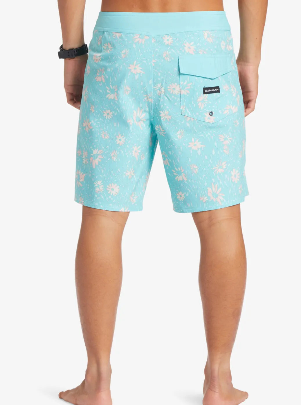 Shop Quiksilver Surfsilk 69 18" Boardshorts Blue Radiance