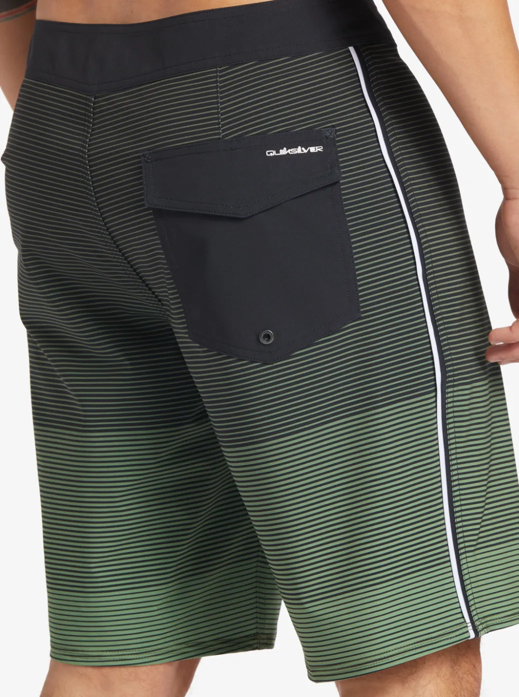 Best Quiksilver Surfsilk Massive 20" Boardshorts Climbing Ivy