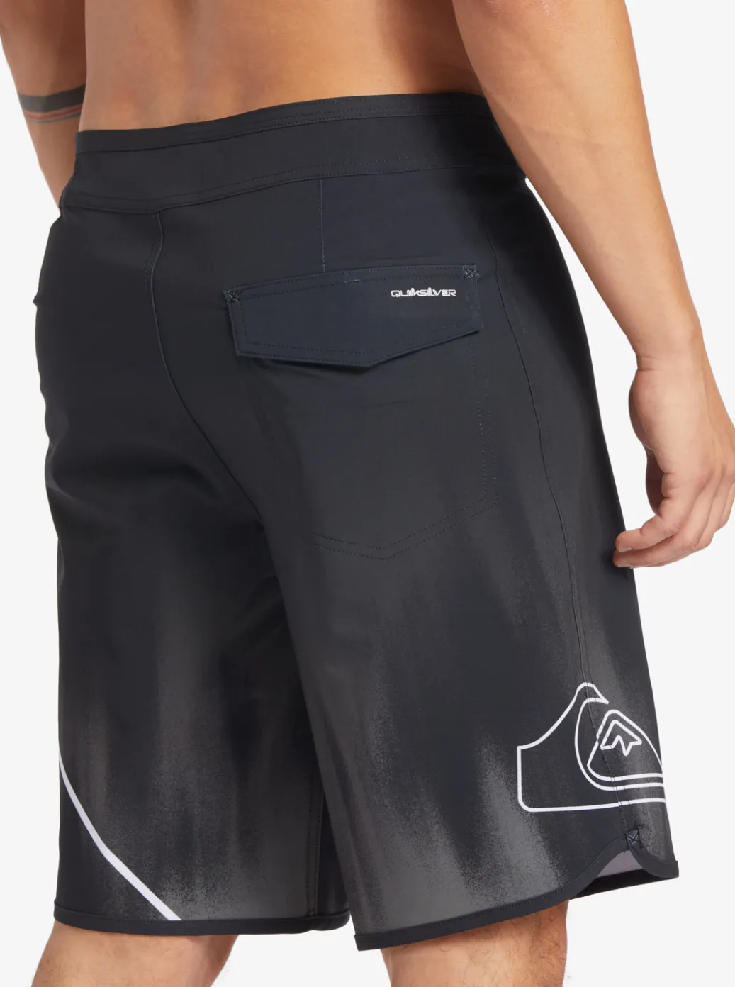 Shop Quiksilver Surfsilk New Wave 20" Boardshorts Black