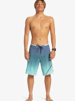Hot Quiksilver Surfsilk New Wave 20
