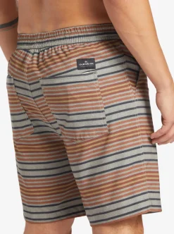 Store Quiksilver Taxer Print 18