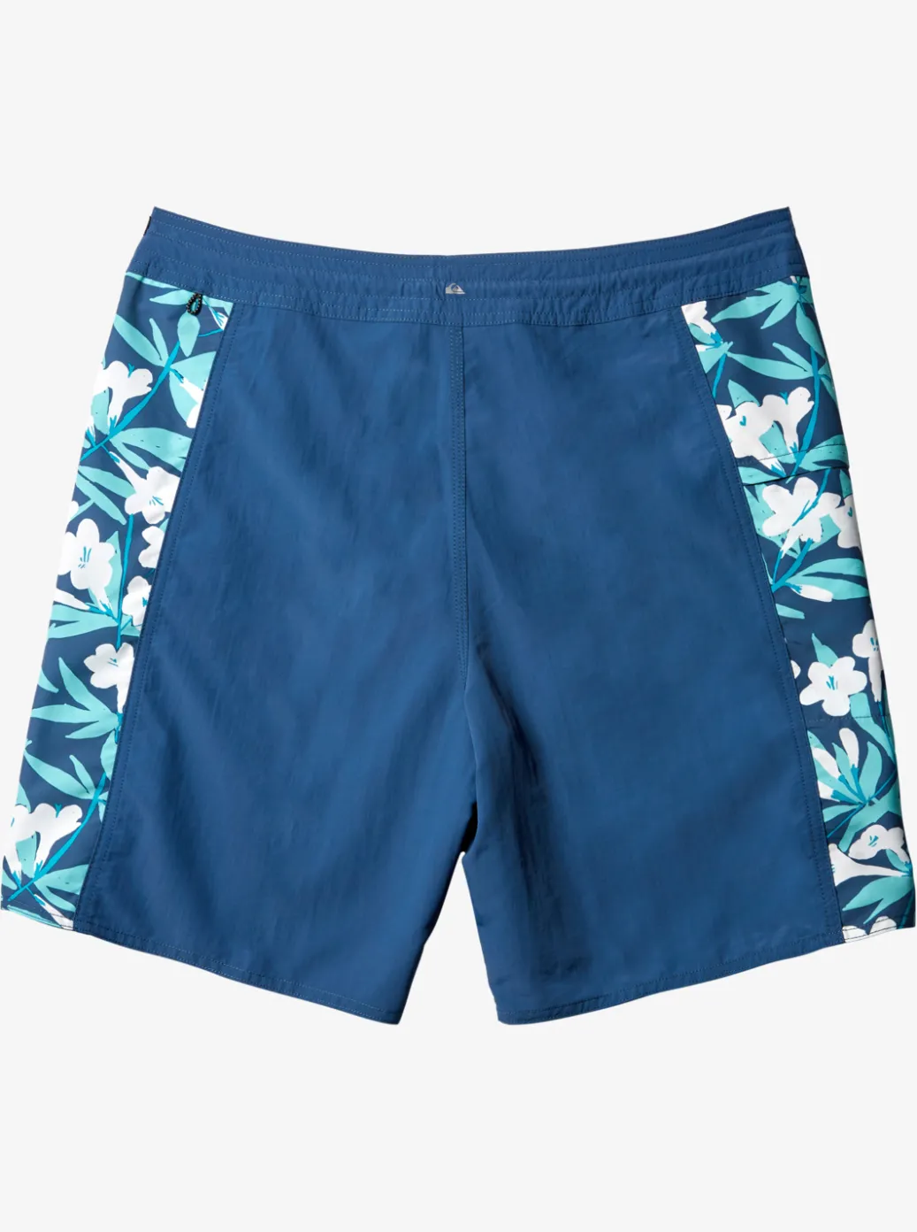 Clearance Quiksilver Waterman Cliffside Solid 19" Boardshorts Ensign Blue