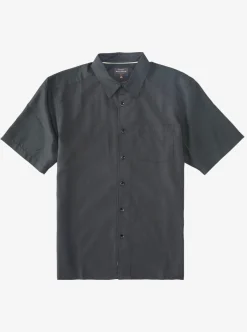 Flash Sale Quiksilver Waterman Kings Cliff Short Sleeve Shirt Black Kings Cliff