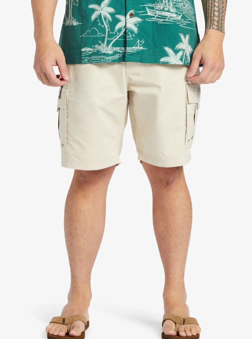 Discount Quiksilver Waterman Maldive Atoll Cargo 20" Shorts Brown Rice